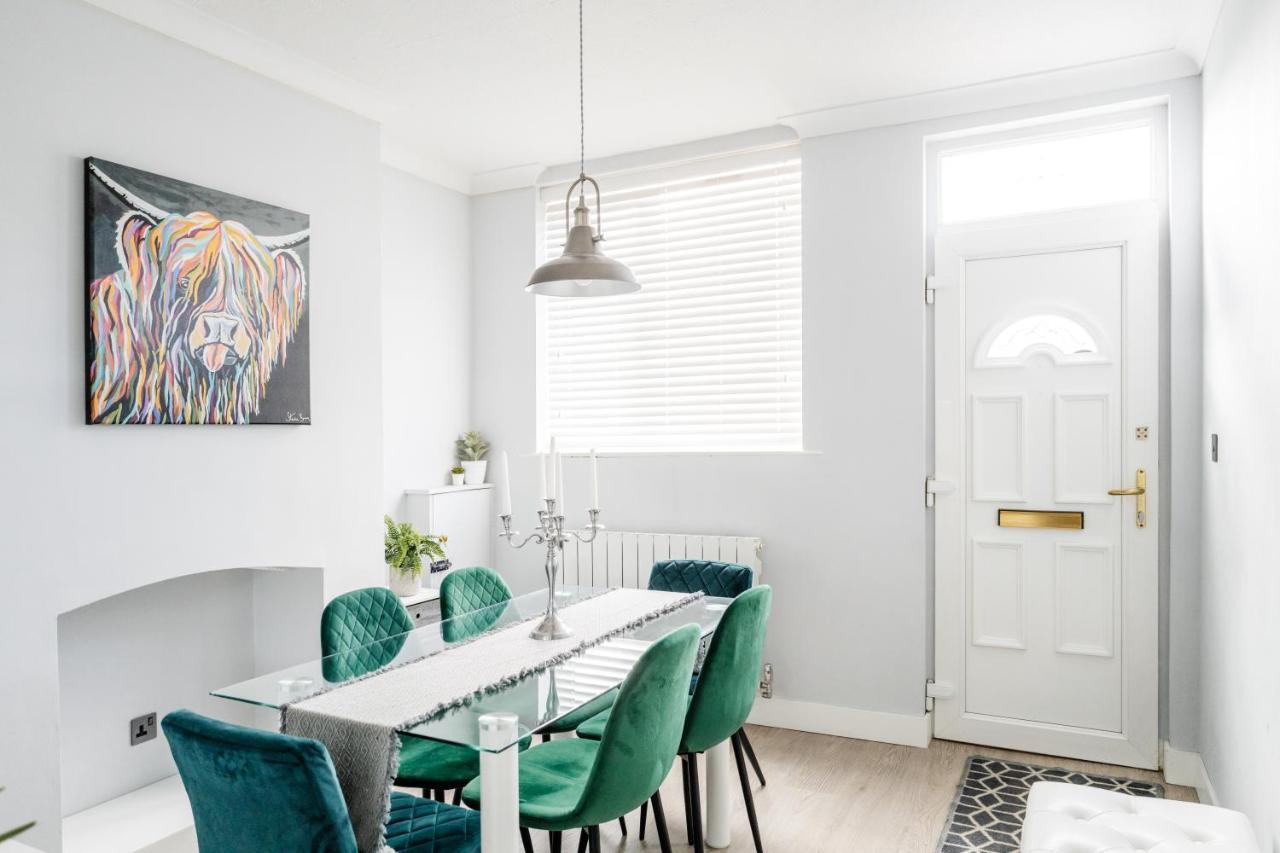 Churnet Valley Townhouse - Modern Cheadle House Villa Екстериор снимка