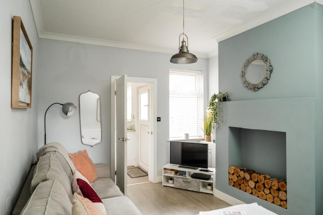 Churnet Valley Townhouse - Modern Cheadle House Villa Екстериор снимка