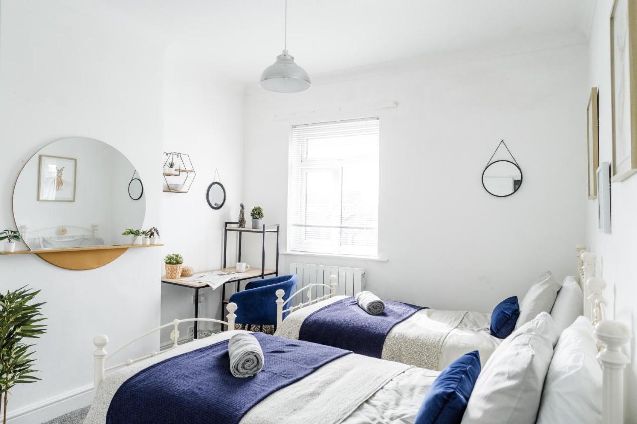 Churnet Valley Townhouse - Modern Cheadle House Villa Екстериор снимка